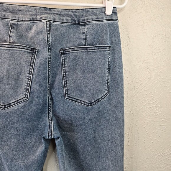 Free People Flare Jeans 28 High Waisted Light Blue Wash Boho Bell Bottom Denim - Picture 8 of 10